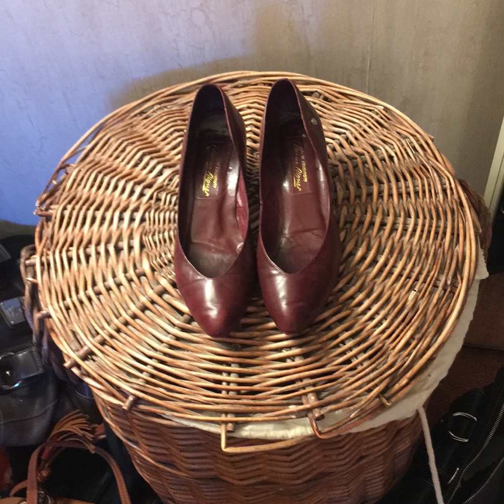 Etienne Aigner Burgundy Pumps